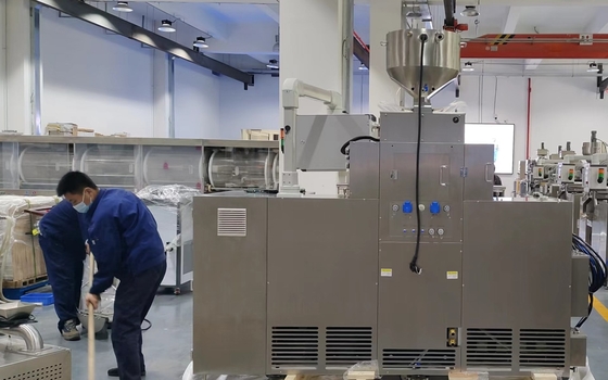 精度 5.5kw パワー セルボ制御 カプセルマシン シエメンズ1510T制御システム ハーモニック・リデュッサー